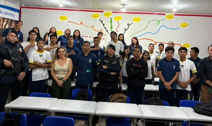 A decisão que você toma hoje pode mudar toda a sua vida: palestra orienta estudantes de Calama sobre futuro após o ensino médio