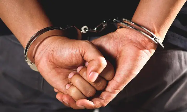 JI-PARANÁ – AÇÃO DA PMRO RESULTA EM RECAPTURA DE FORAGIDO E APREENSÃO DE DROGAS